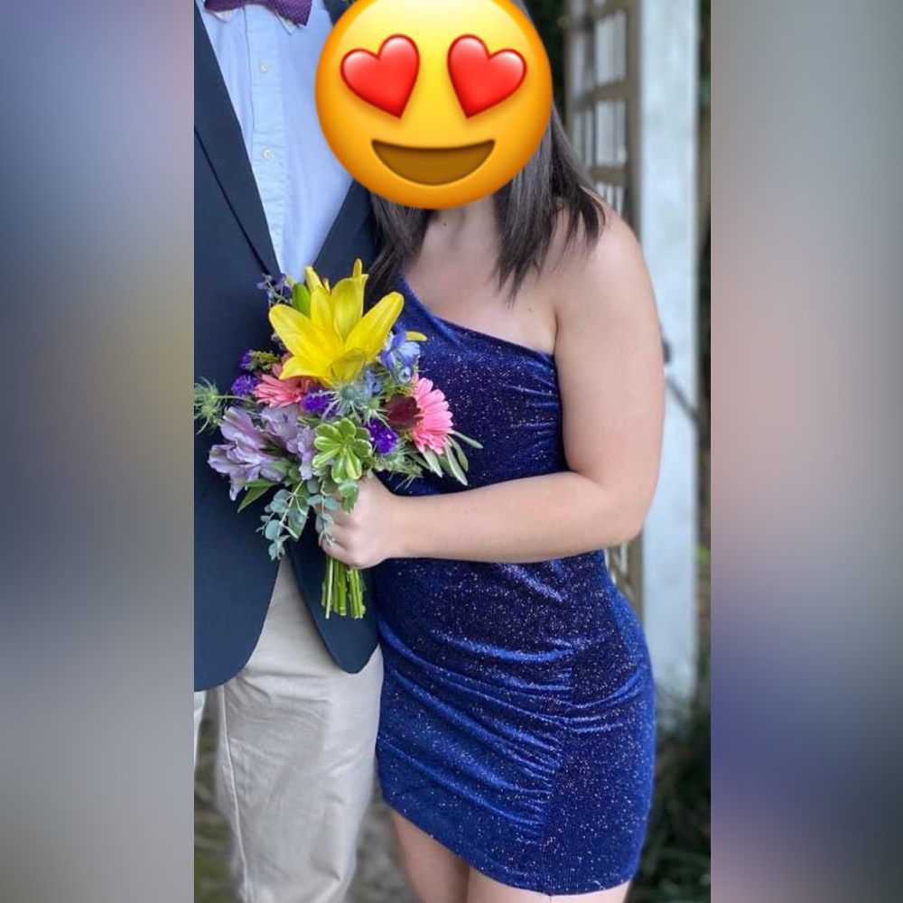 Gianni Bini Navy One-Sleeve Formal Dress